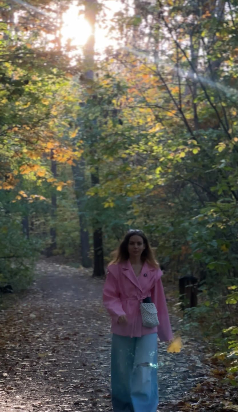 Customer photo review of Leandra Wide Sleeves Belted Blazer