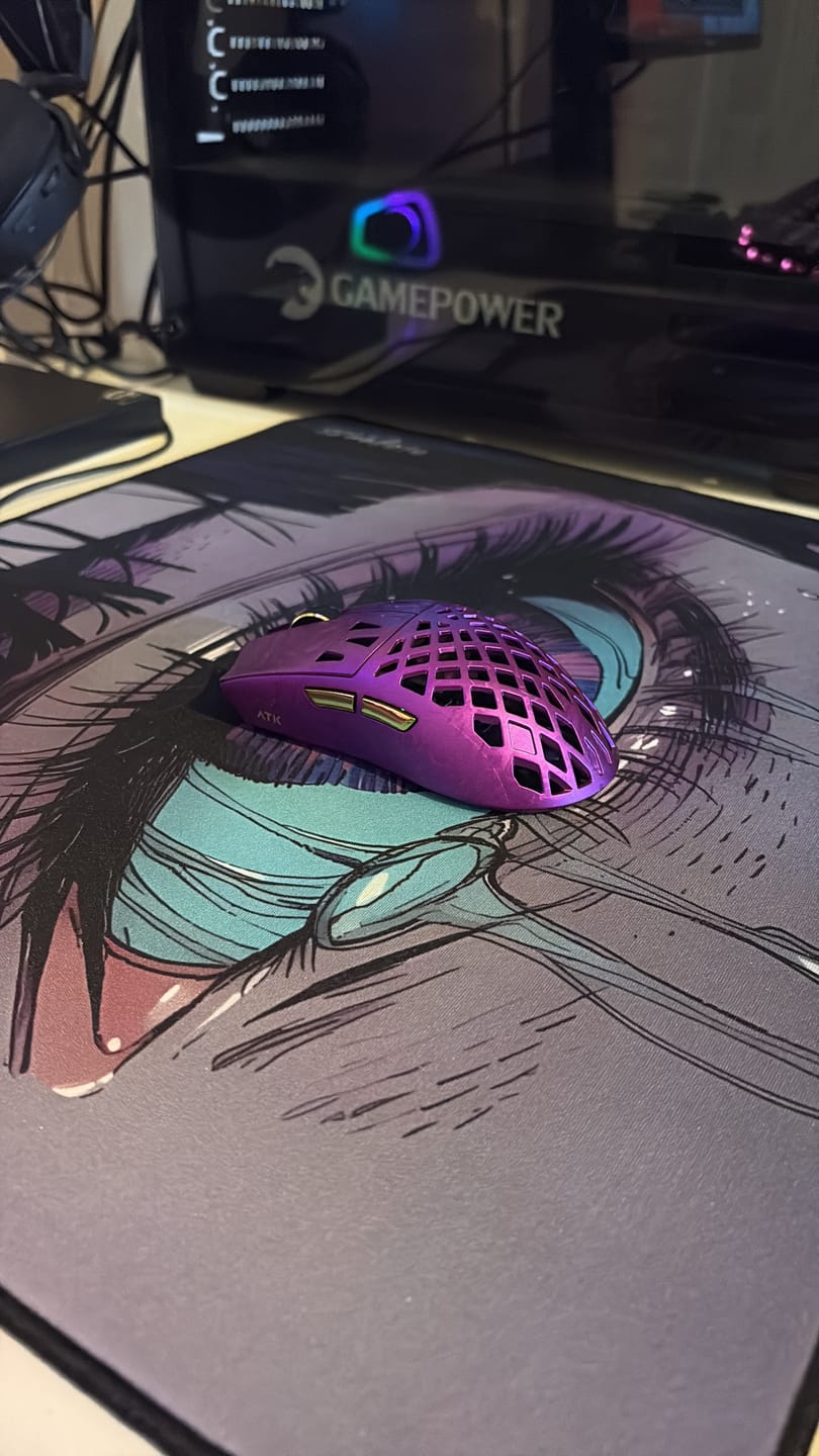 Customer photo review of ATK Blazing Sky Ghost Karbon Fiber Wireless Mouse