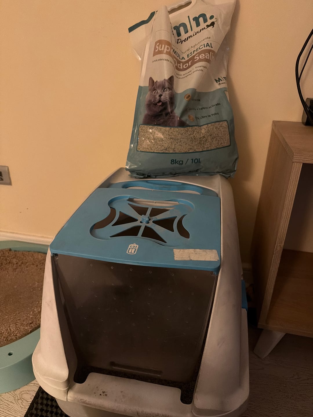 Customer photo review of Arena Minino 24kg - Carbón Activo