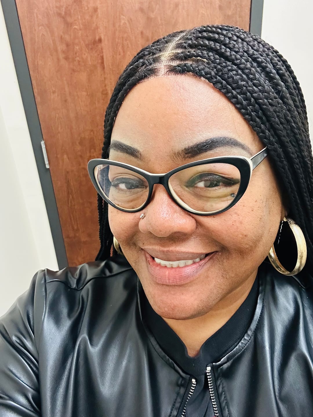 Customer photo review of Swiss HD Full Lace Knotless Box Braided Wig