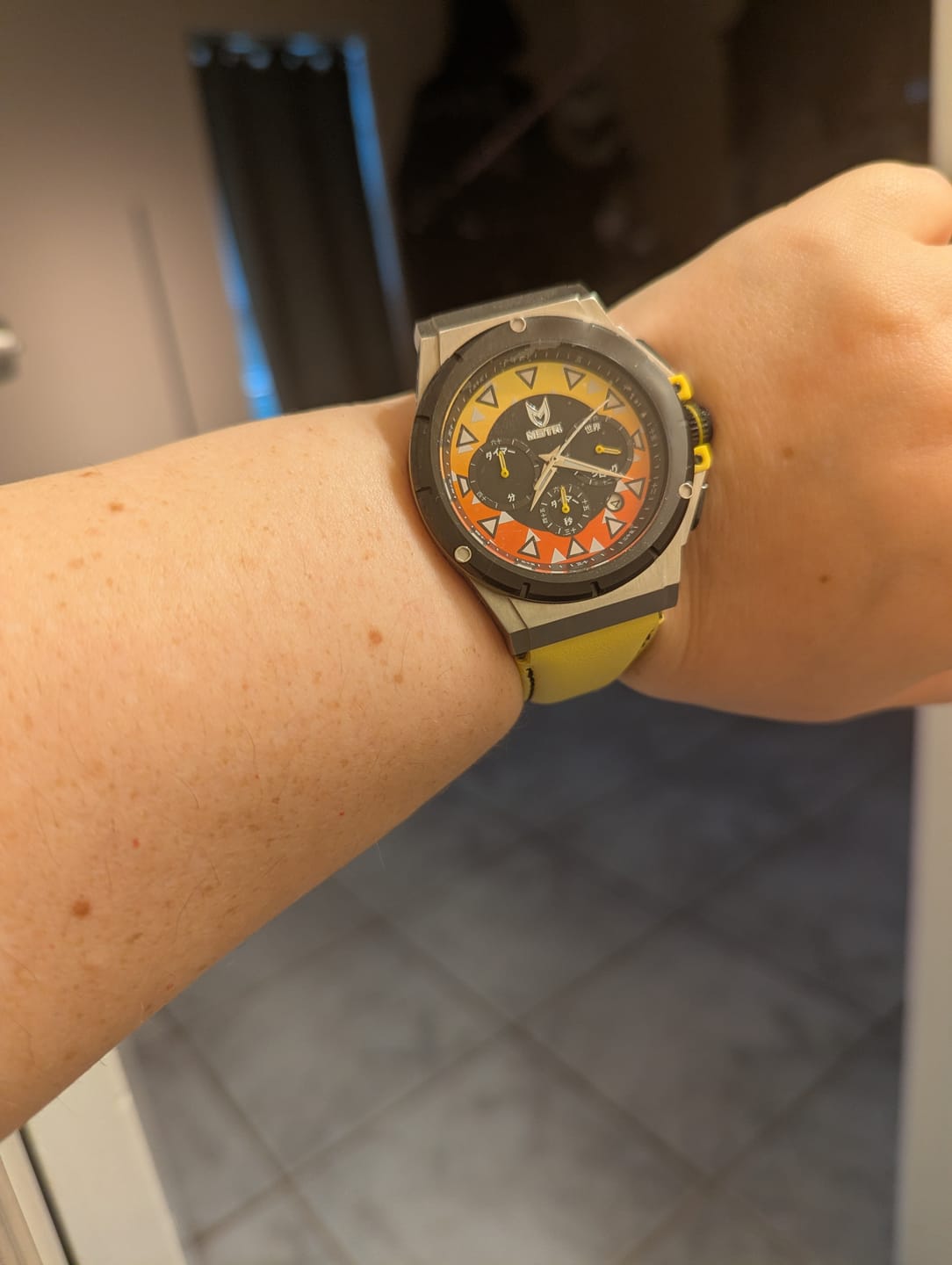 Customer photo review of AM292DS - DEMON SLAYER ZENITSU WATCH