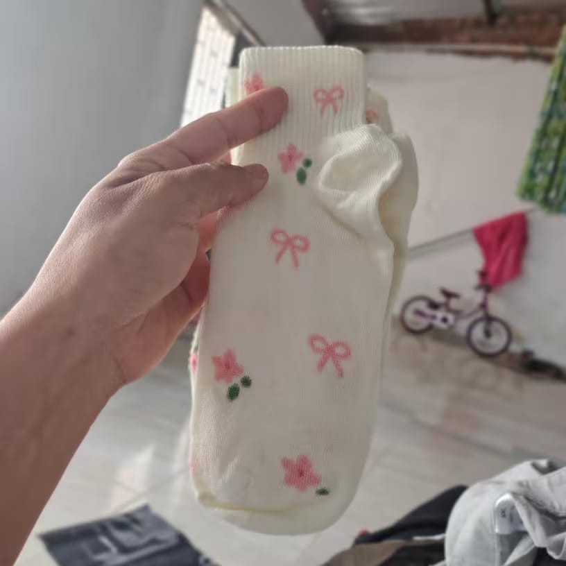 Customer photo review of Lila Floral Socks Pack
