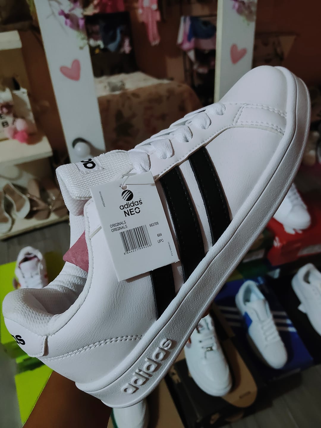 Customer photo review of Tenis Neo Grand Court Blanco Negro
