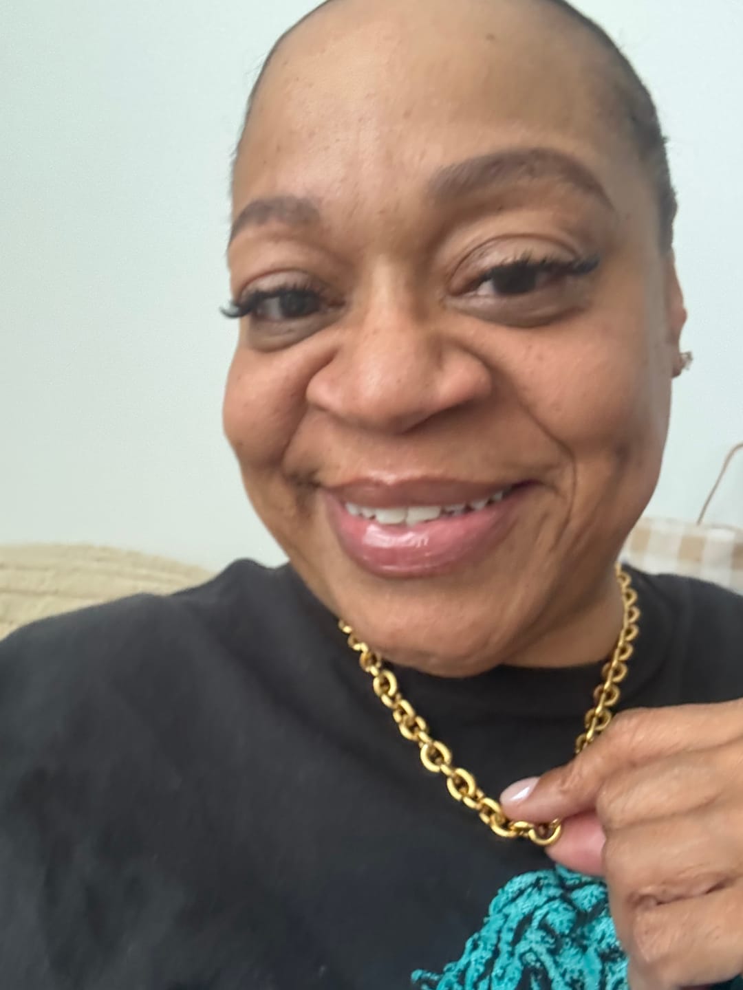 Customer photo review of Chunky Rolo Chain Necklace