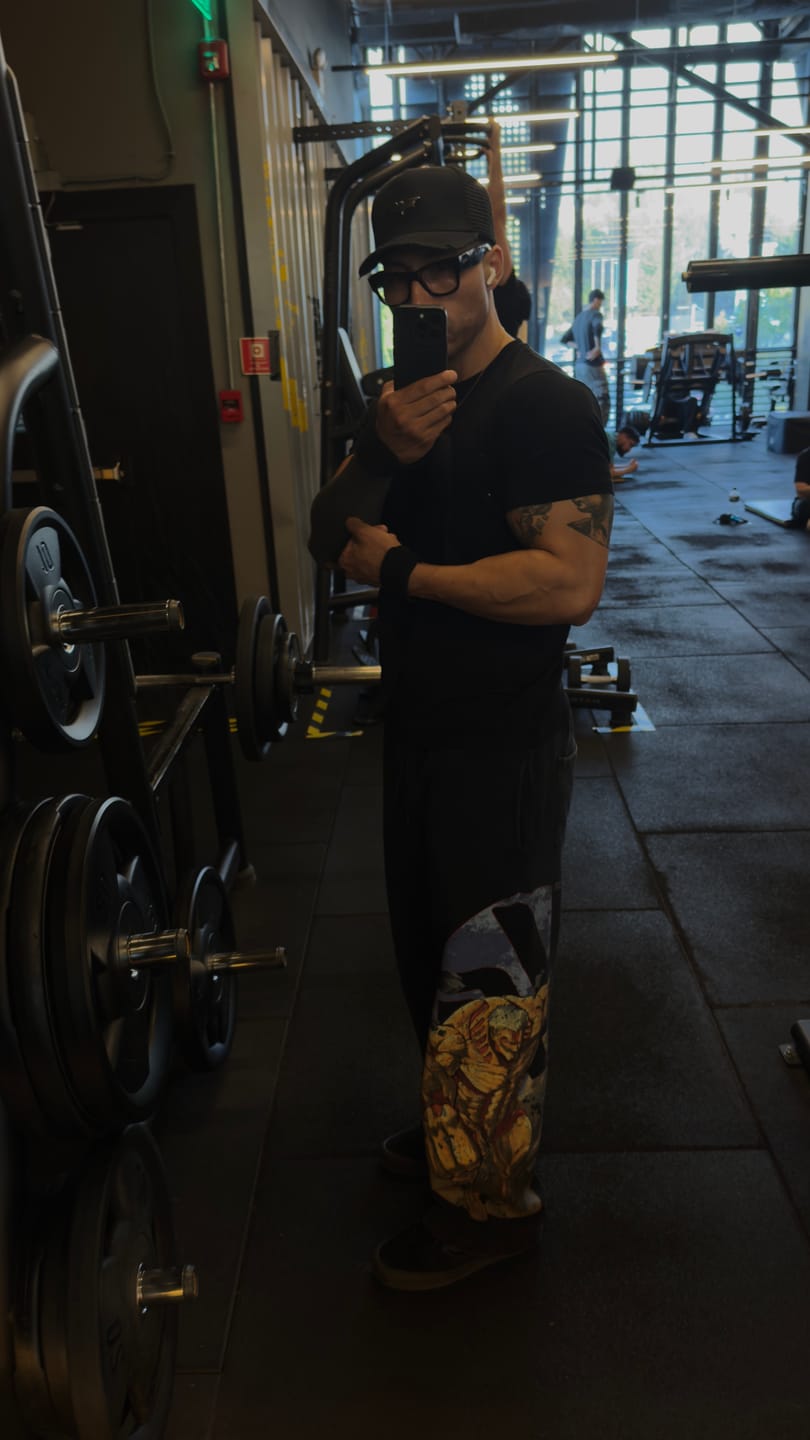 Customer photo review of 2128 - AOT©  x YLA Baggy Joggers