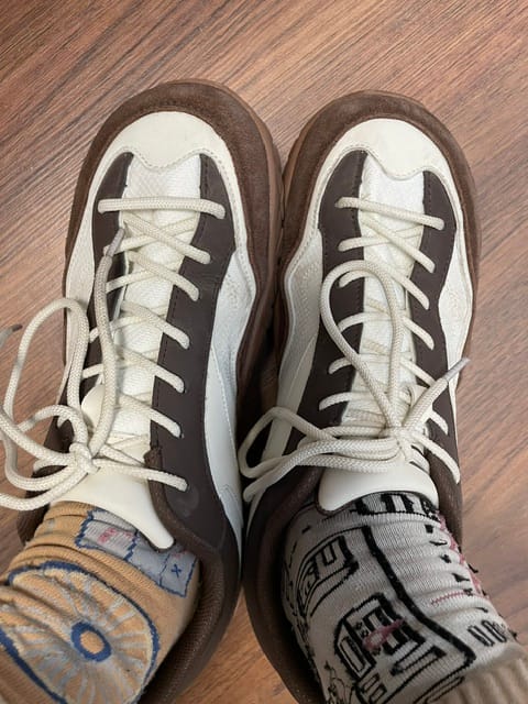Customer photo review of Hollow - Wide Toe Sneakers