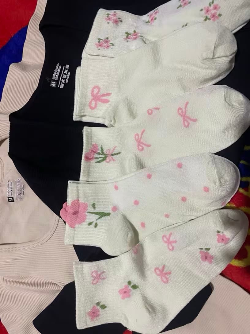 Customer photo review of Lila Floral Socks Pack