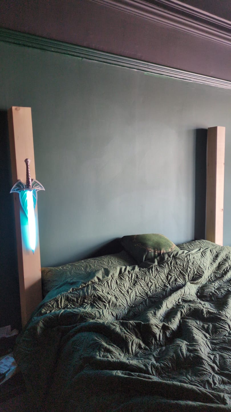 Customer photo review of The Lord Of The Rings Sting - Lamp