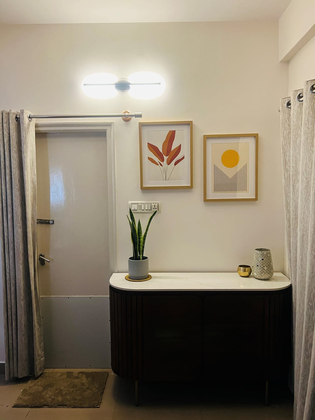 Customer photo review of Minimalist Abstract Sun Dawn 1, Geometric Art Paintings