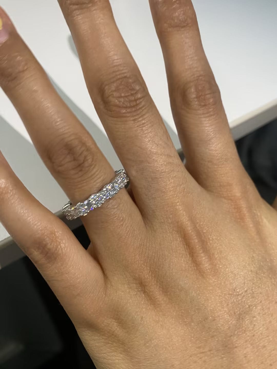 Customer photo review of S925 Moissanite 2.5 Ct Round Cut Full White/Green Stone Wedding Band for Women