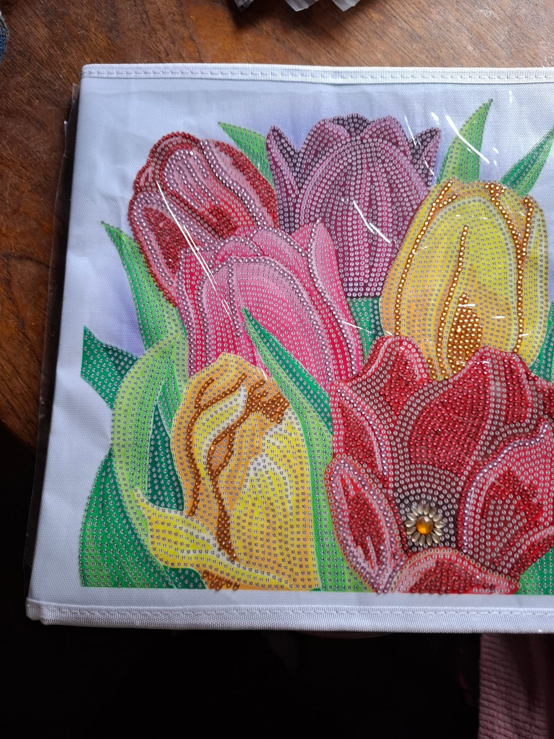 Customer photo review of "Terrific Tulips" Crystal Art Folding Storage Box 30*30cm