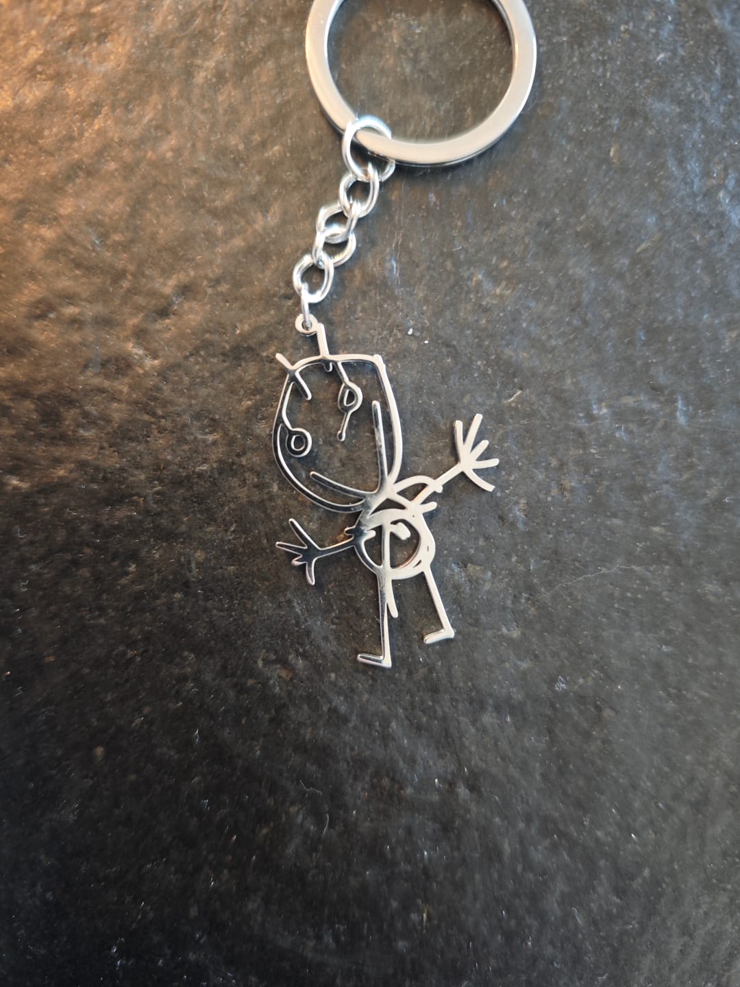Customer photo review of Persönliche Kinderzeichnung als Halskette oder Anhänger in Gold