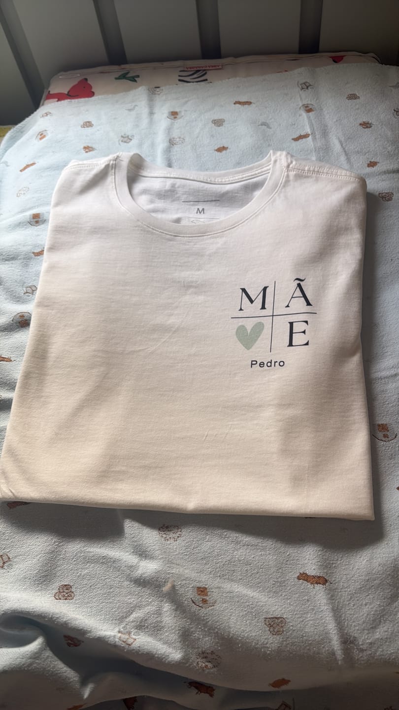 Customer photo review of Camiseta Personalizada MÃE / AVÓ MINIMALISTA - Algodão 100%