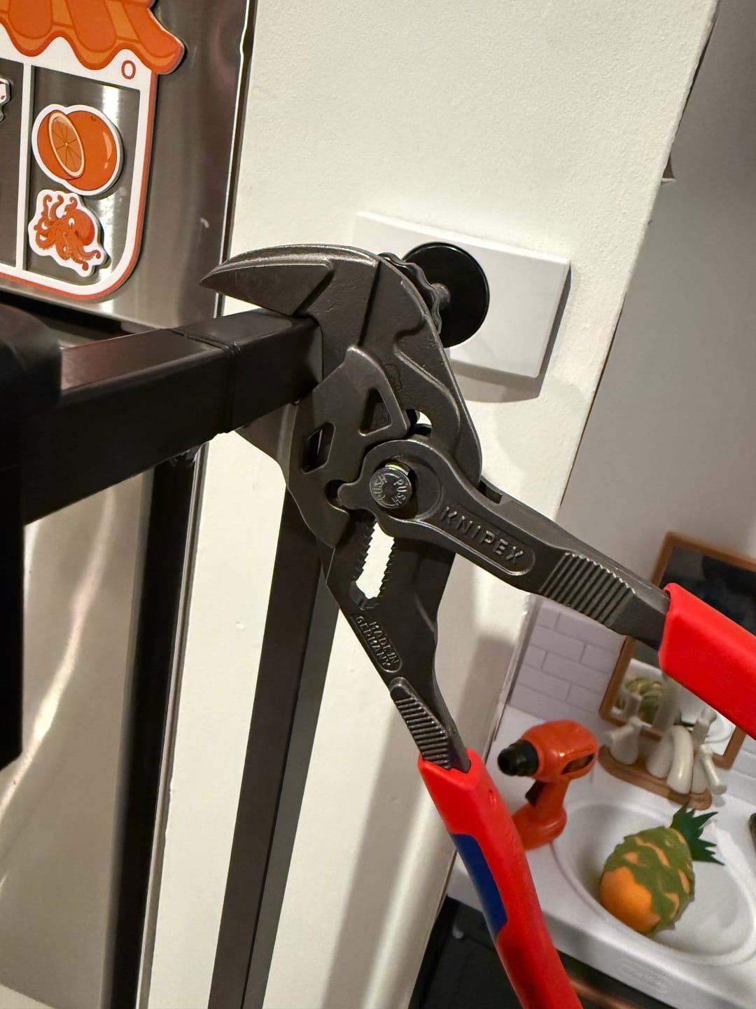 Customer photo review of Knipex 86 02 250 10" Pliers Wrench