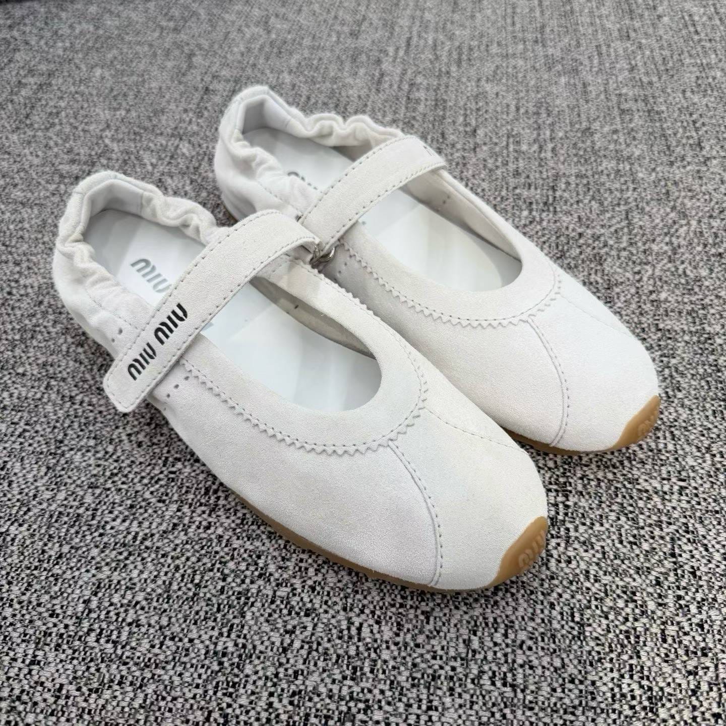 Customer photo review of Miu Miu 2026 Ballet Flat White Suede Fabric 618680