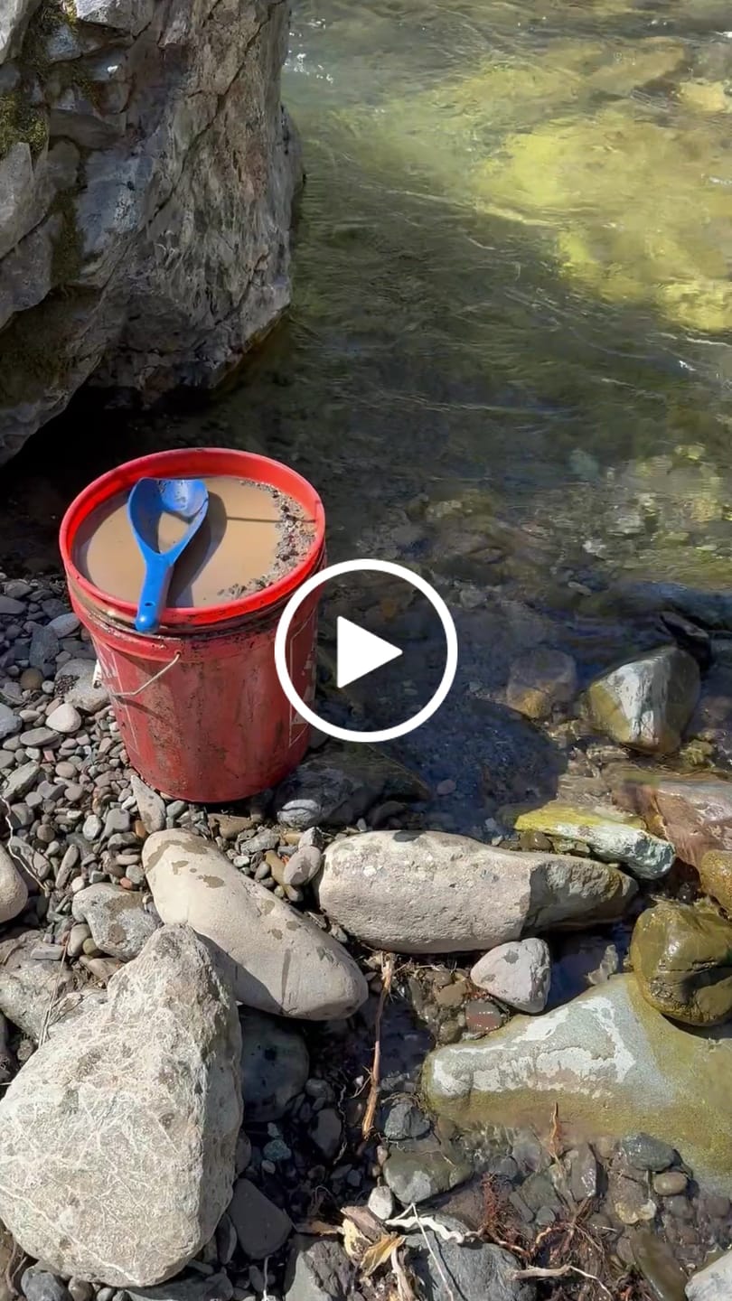 Customer video review of 9-Piece Expedition Gold Prospecting Kit