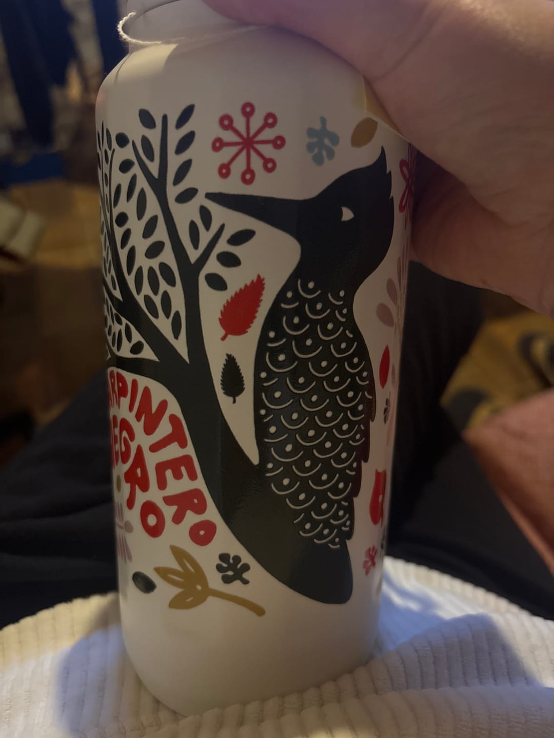Customer photo review of BOTELLA TERMICA ILUSTRADA / CARPINTERO NEGRO 800ML