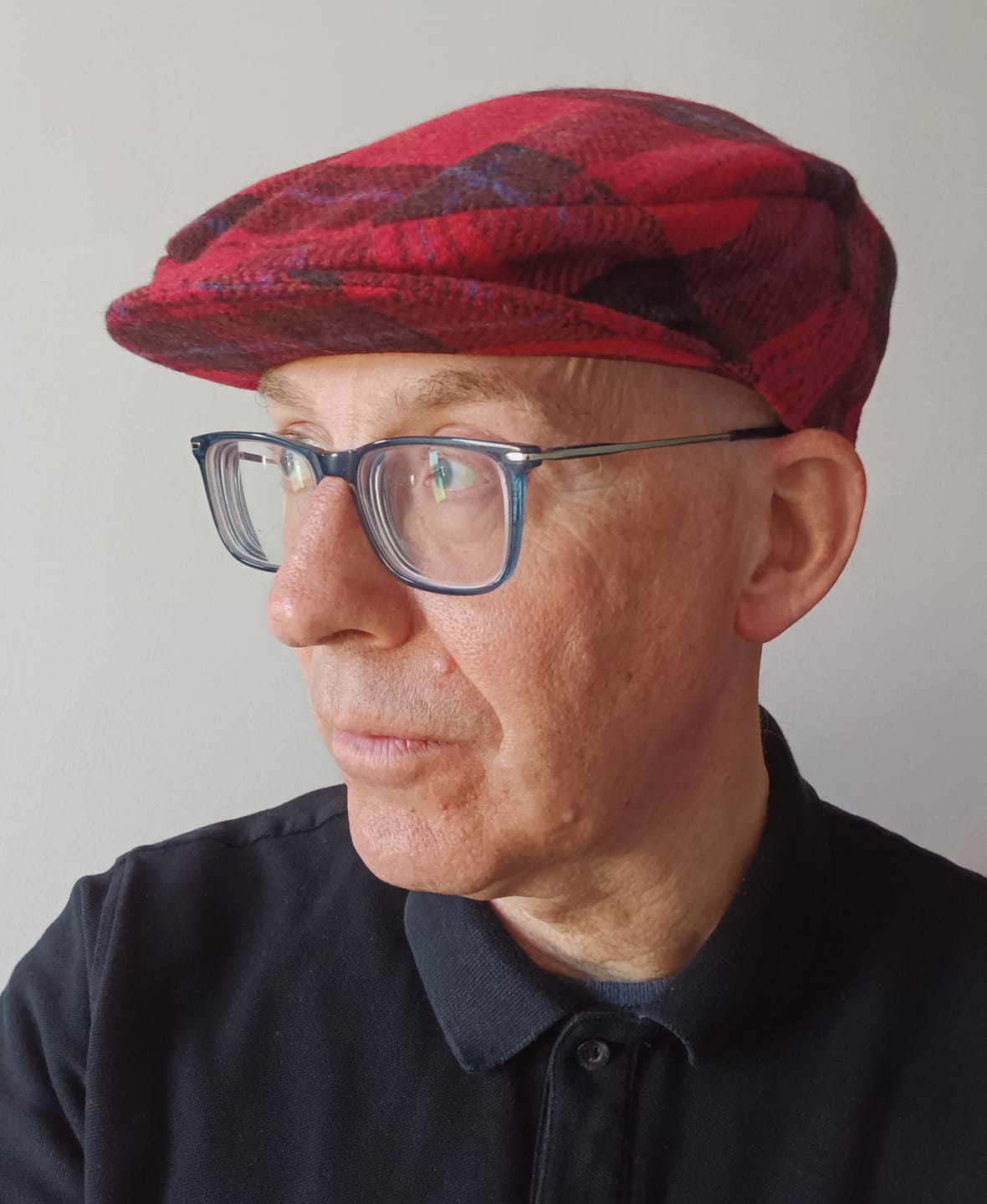 Customer photo review of Vintage Cap Tweed Festive Limited Edition