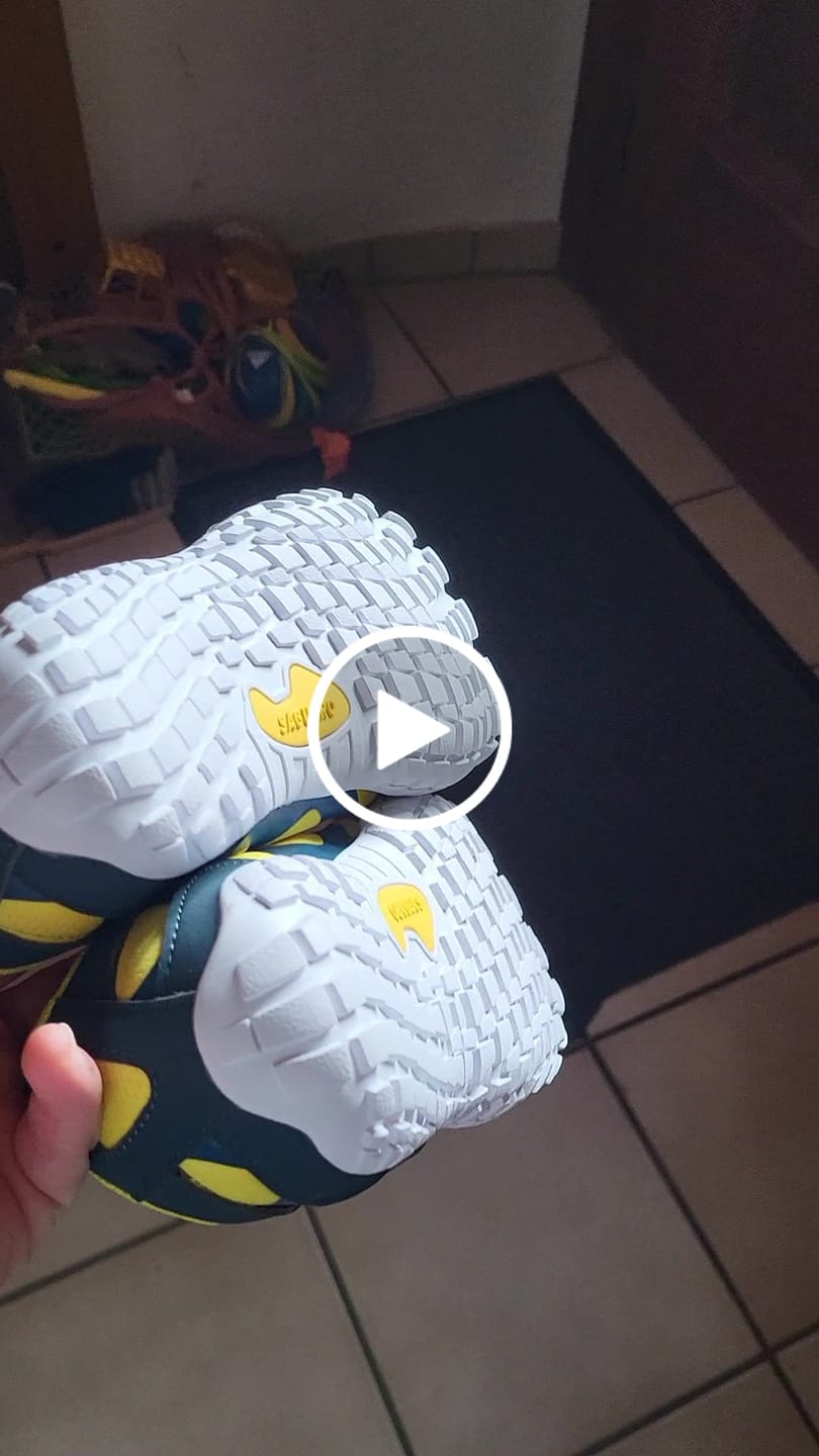 Customer video review of Vitality III - Barfußschuhe