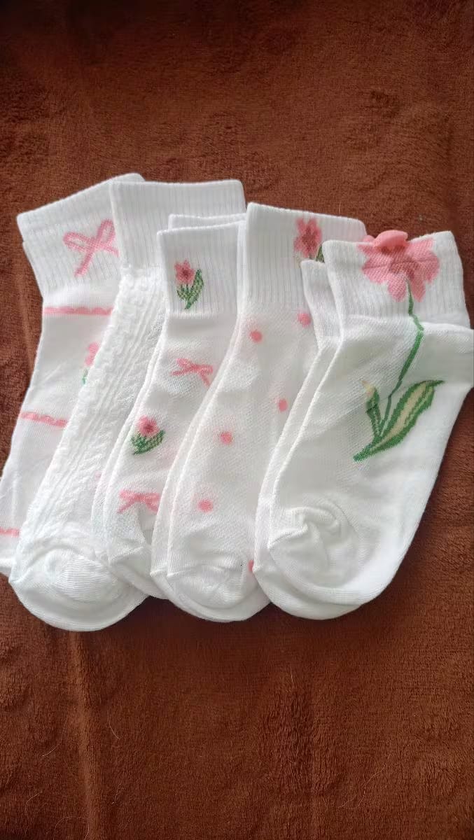 Customer photo review of Lila Floral Socks Pack