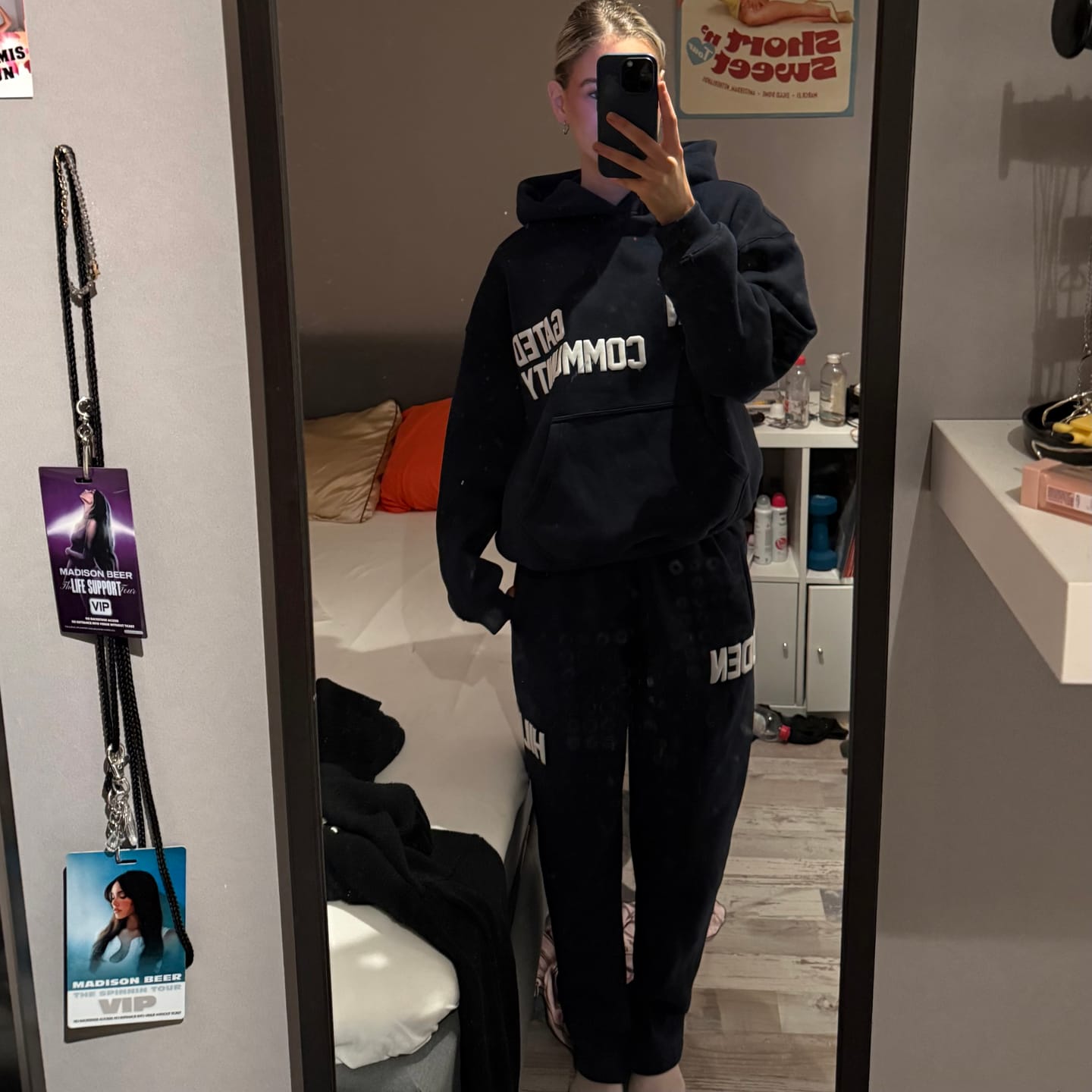 Customer photo review of GATED COMMUNITY HOODIE NAVY