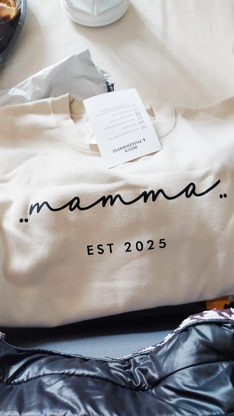 Customer photo review of La migliore Mamma - Maglione personalizzato con stampa 3D con nomi