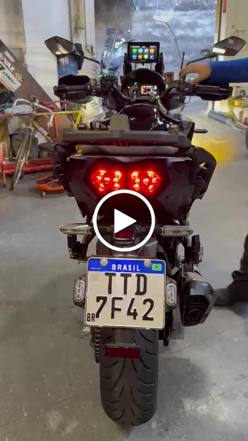 Customer video review of T3 Rear Switchback LED Turn Signal Pods with License Plate Mount