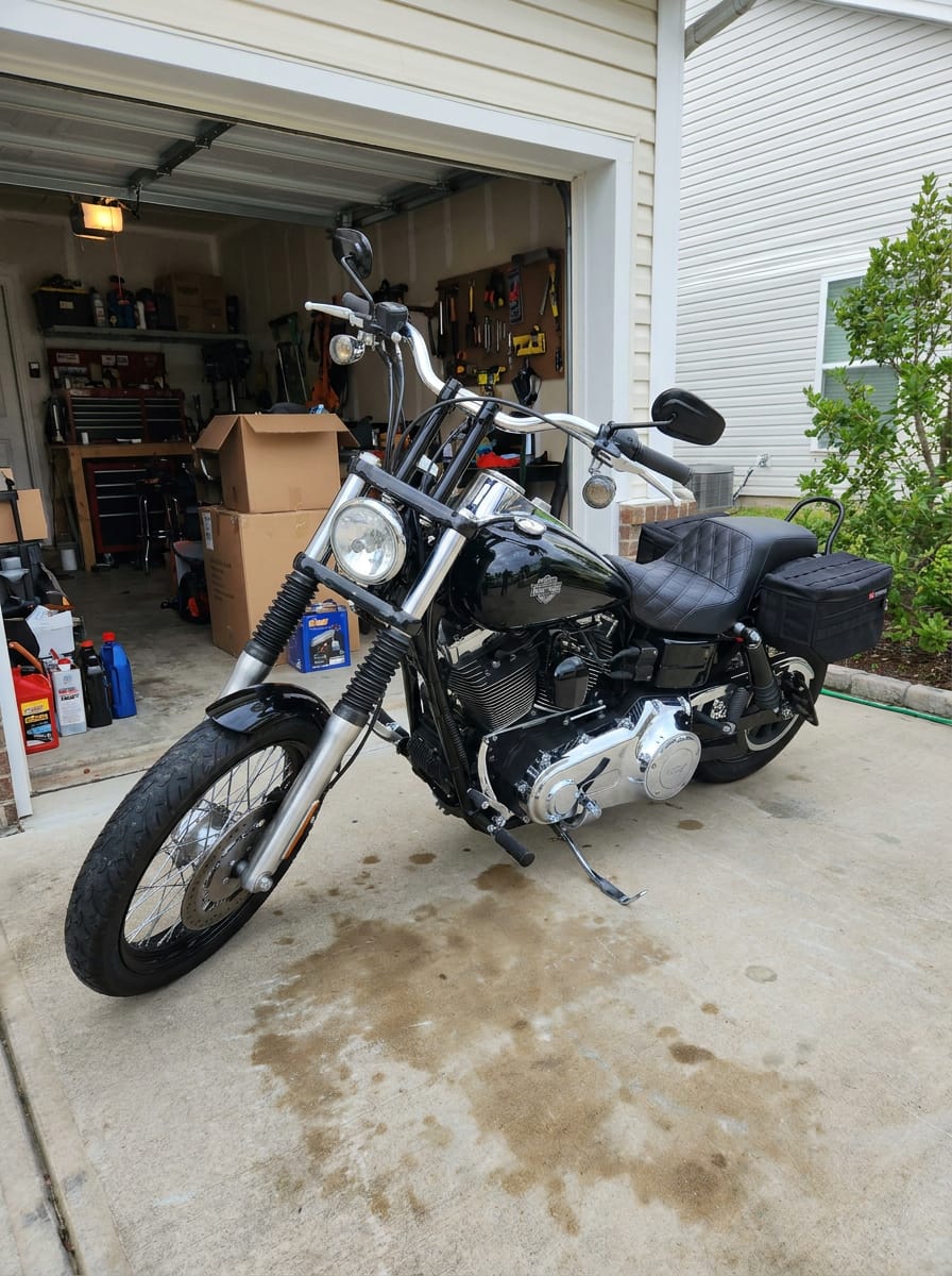 Customer photo review of 18L - Patriot Medium Motorcycle Throw Over Saddlebags for Harley Dyna Wide Glide FXDWG/I