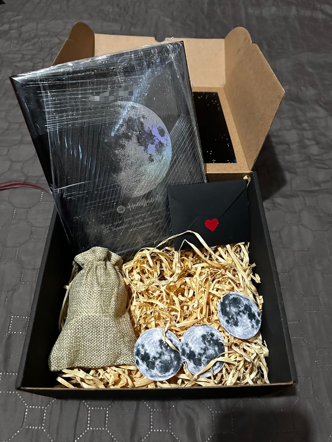 Customer photo review of Gift Box MOONLOVE