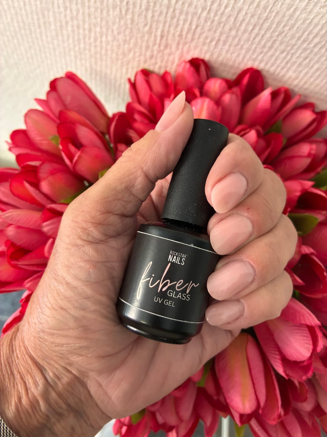 Customer photo review of Fiberglas UV Gel in Bottle – Cashmere Nude ✨ Elegantes Nude mit leicht milchigem Finish