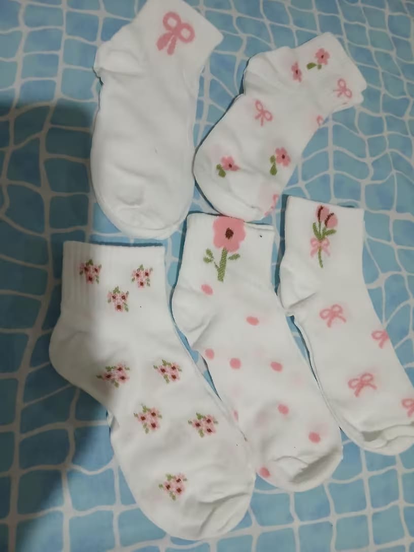 Customer photo review of Lila Floral Socks Pack