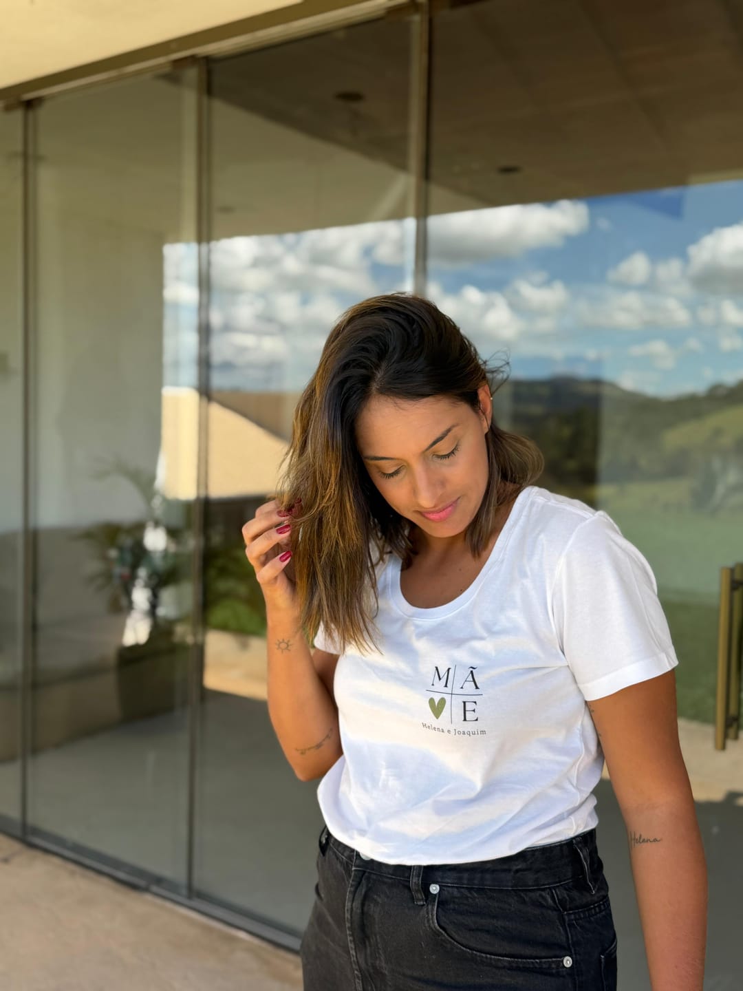 Customer photo review of Camiseta Personalizada MÃE / AVÓ MINIMALISTA - Algodão 100%