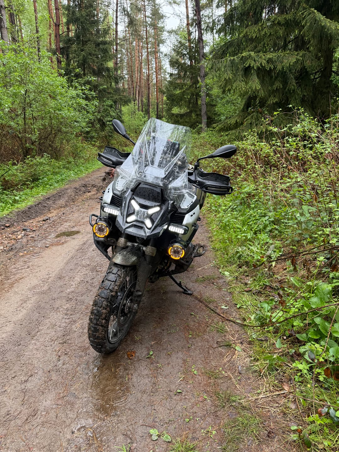 Customer photo review of Motorcycle Lights – The World’s Smartest Motorcycle Auxiliary Lighting System