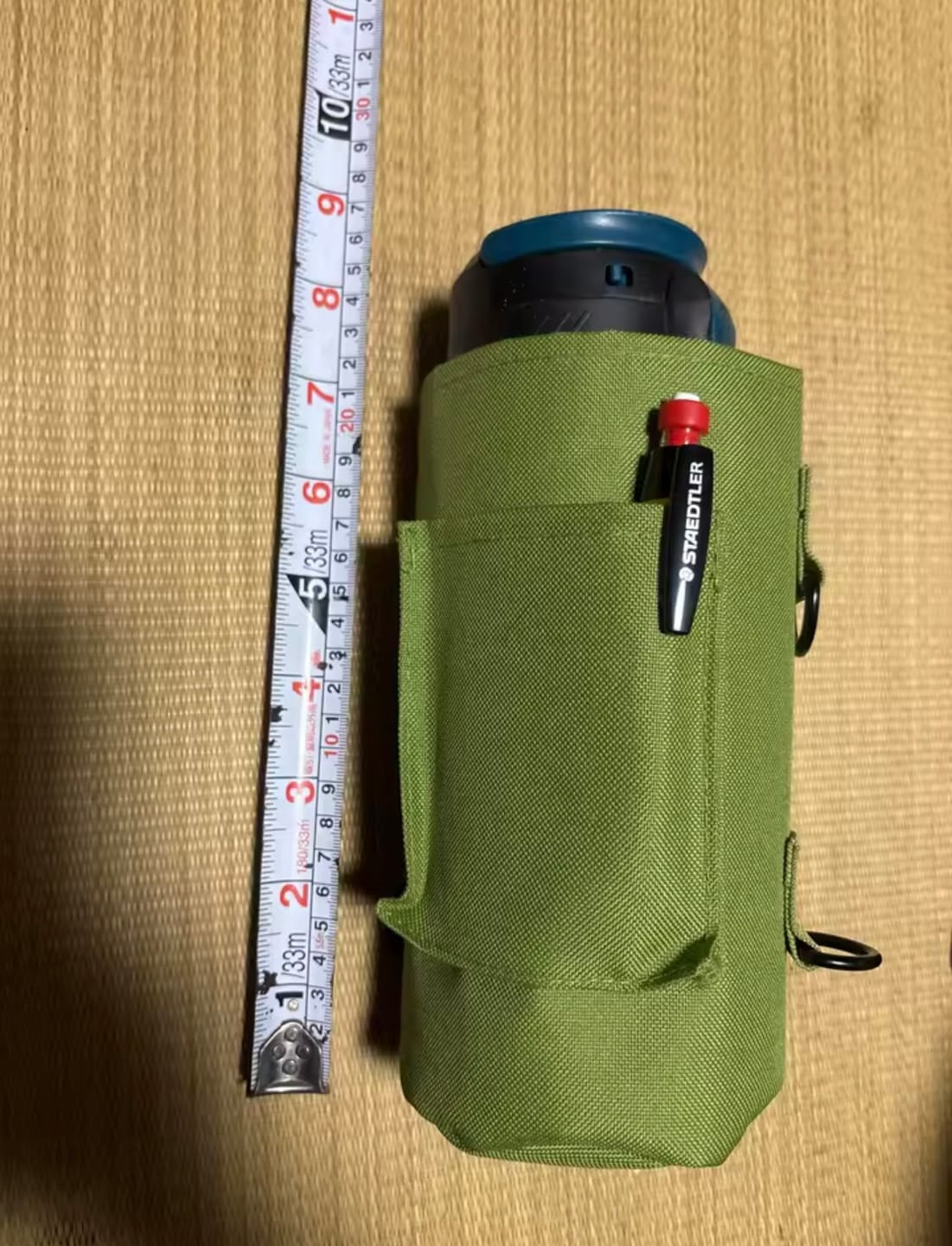 Customer photo review of Magnetic Gym Water Bottle Bag
