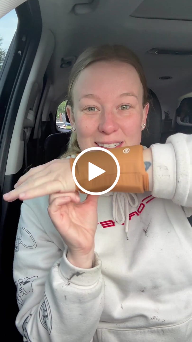 Customer video review of Cooling Compression Sleeve For Thumb & Wrist