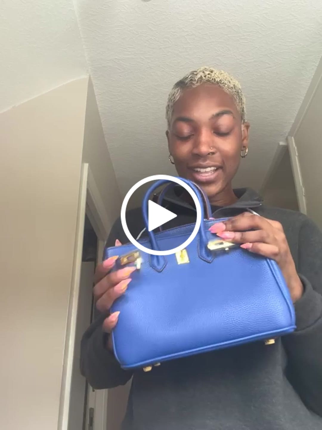 Customer video review of LALUVA - Warkin Bags