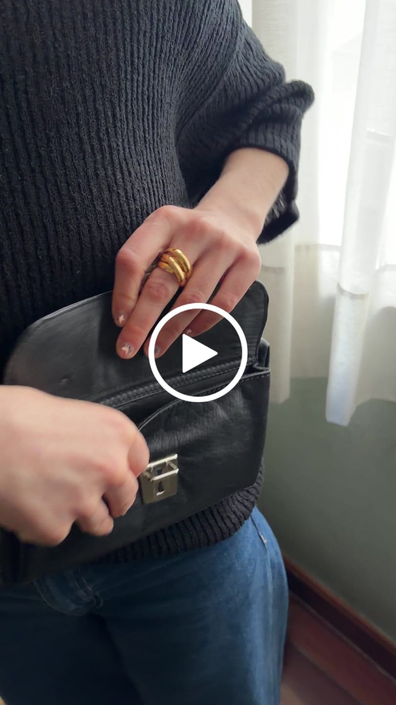 Customer video review of Riñonera Urban Classic · Negro · Piel · Pieza Exclusiva Núm. 18359