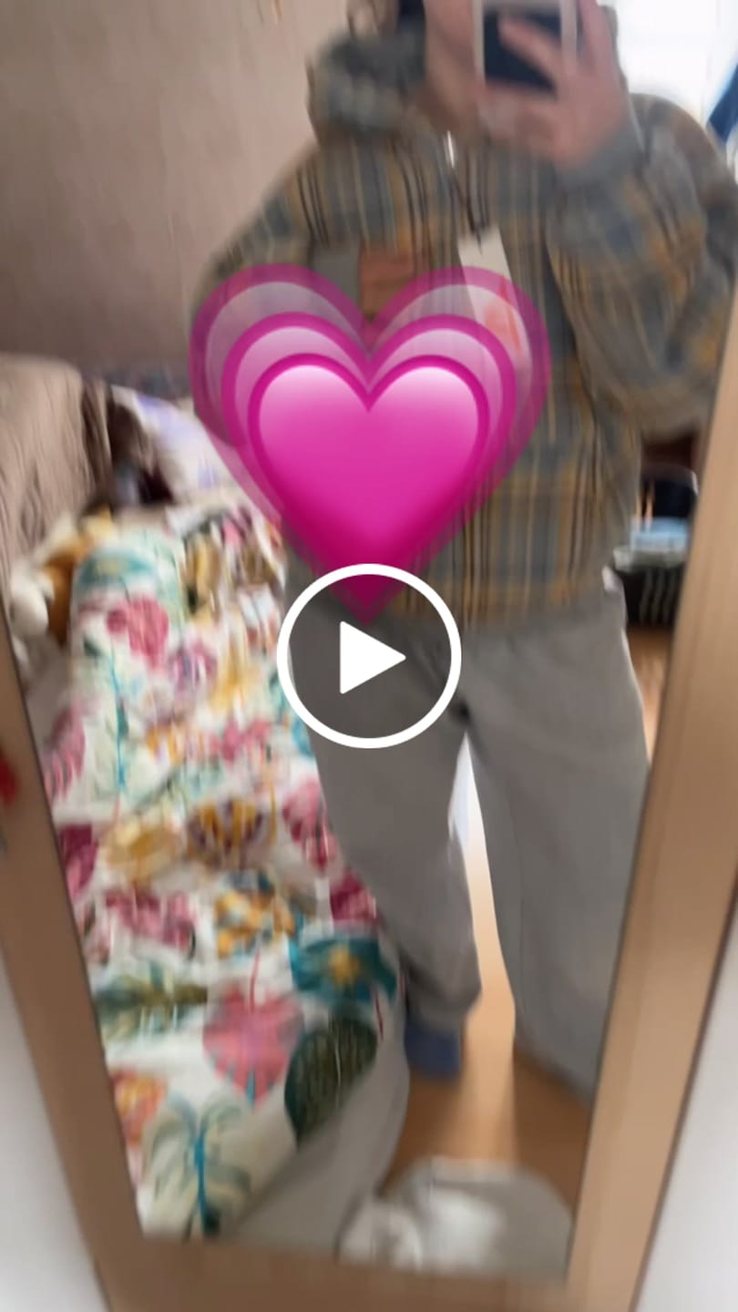 Customer video review of Reversible Flannel Zip-Hoodie Yellow