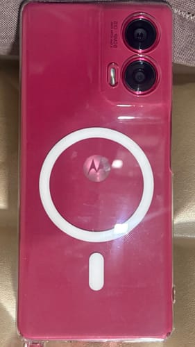 A customer's pink Motorola Edge 50 Fusion phone with the Anti Yellow Magsafe Clear Case fitted on the back.
