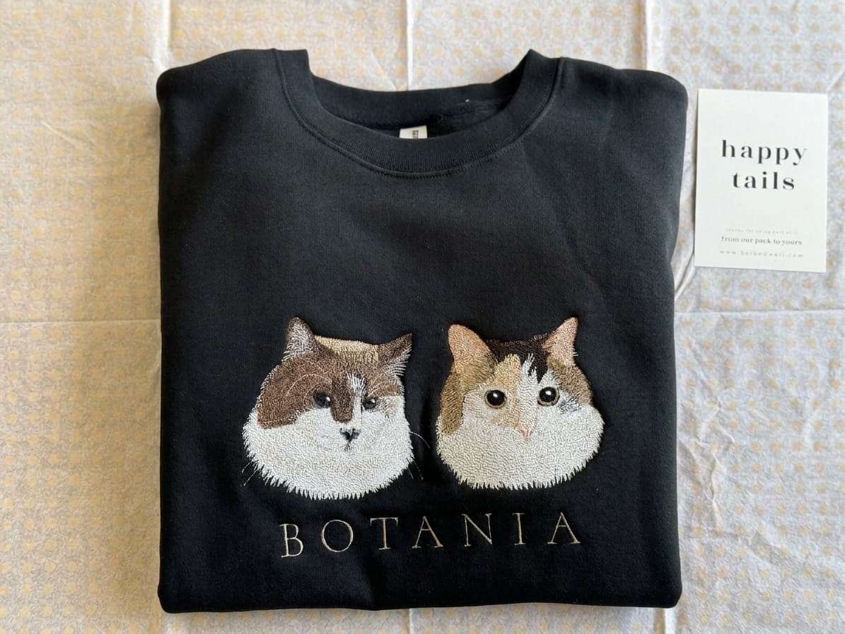 Customer photo review of The 2-Pet Portrait Crewneck