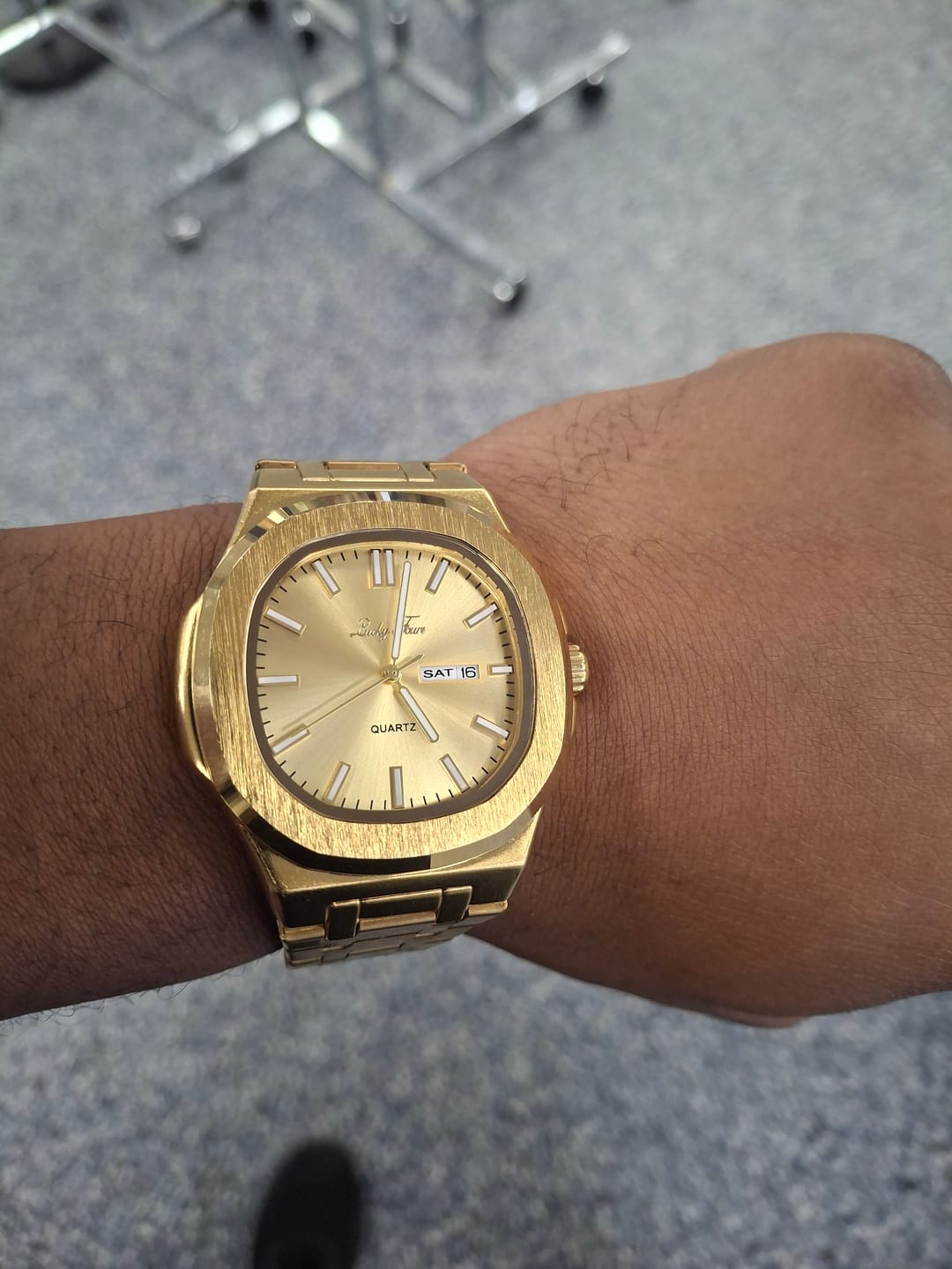 Customer photo review of Lucky Fours® Brone