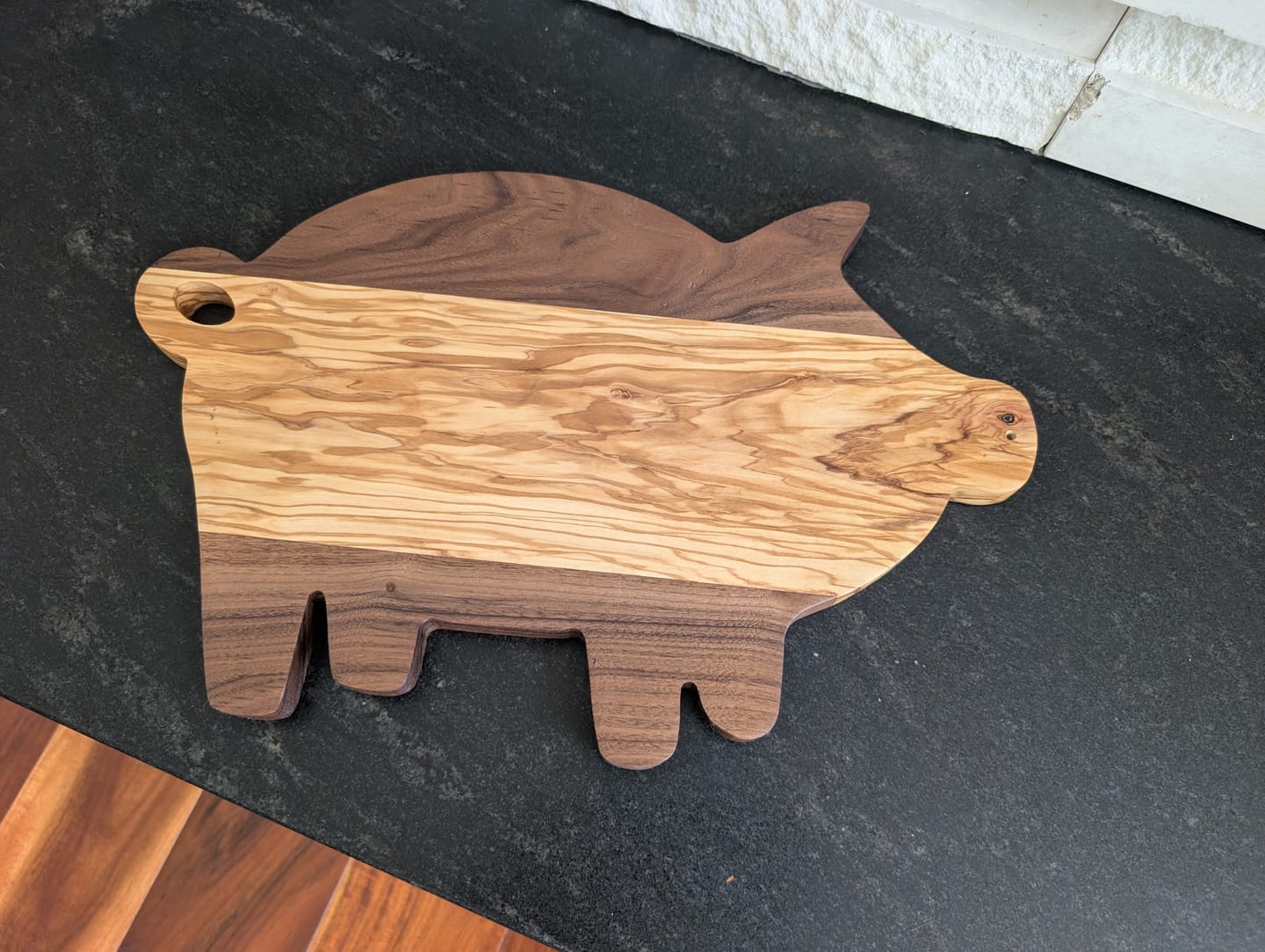 Customer photo review of 15.9x10.5" Pig Shaped Serving Board Acrylic Router Template