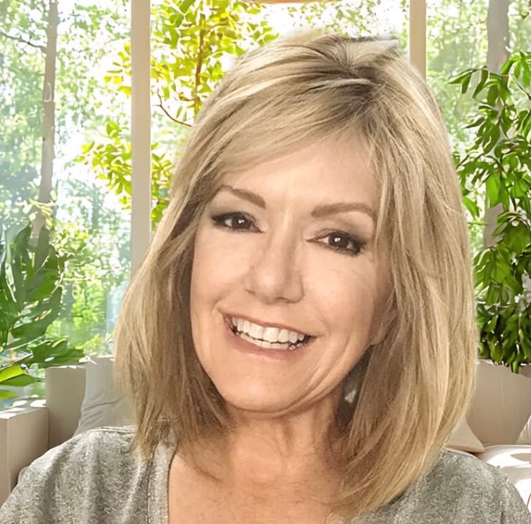 Customer photo review of DOUBLE DARE - Sunlit Beige Blonde