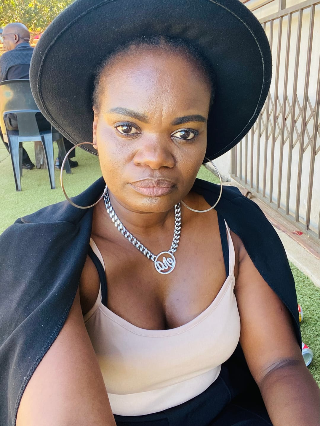 Customer photo review of Era Luxe Silver Choker