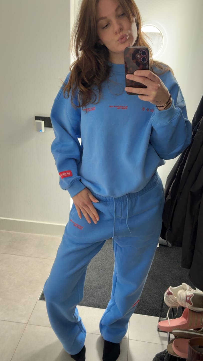 Customer photo review of GRADIENT LOGO SWEATER SKY BLUE
