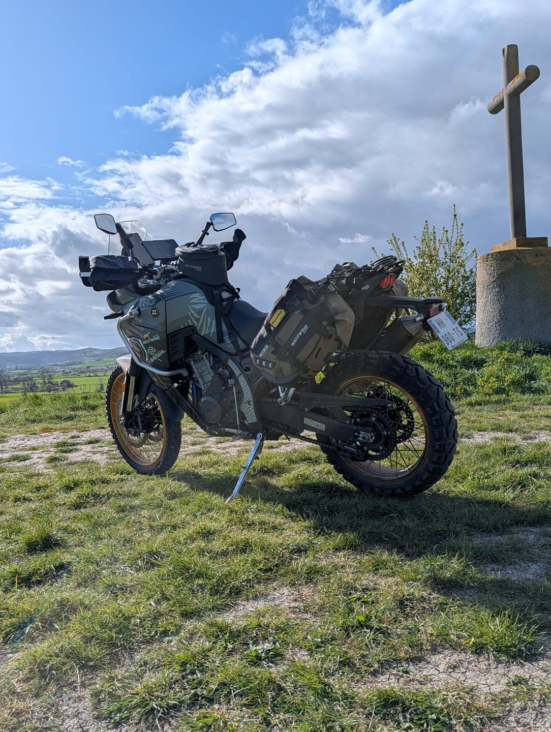 Customer photo review of Hussar Tank Bag