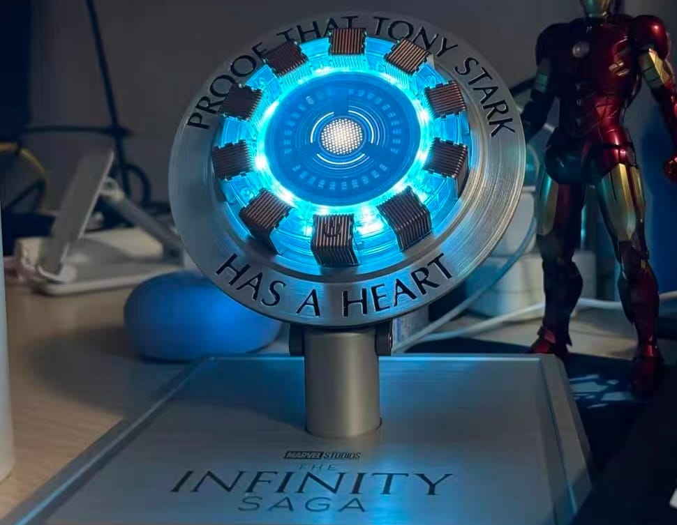 Customer photo review of Killerbody Iron Man Arc Reactor Wireless Fast Charger with LED Ambient Light - Marvel Gaming Desk Decor & Model Gift
