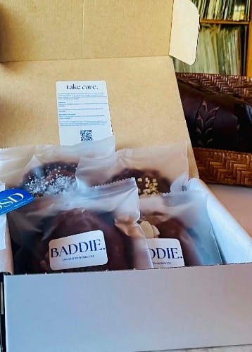 Customer photo review of BADDIES