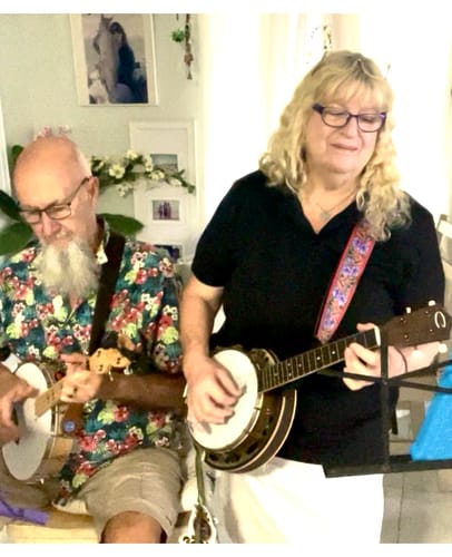 Customer photo review of BF-LG Worth Brown Fat Low-G Tenor Ukulele Strings Flurorcarbon 2 Restrings per Packet