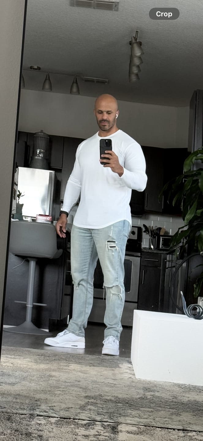 Customer photo review of 021 ESSENTIAL T-SHIRT - OG BUNDLE